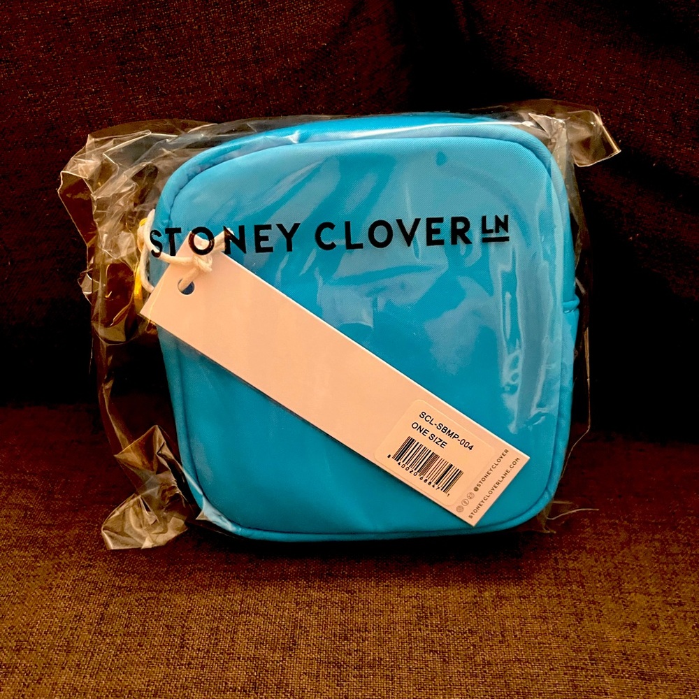 Mini pouch in surf up color. From paradise collection